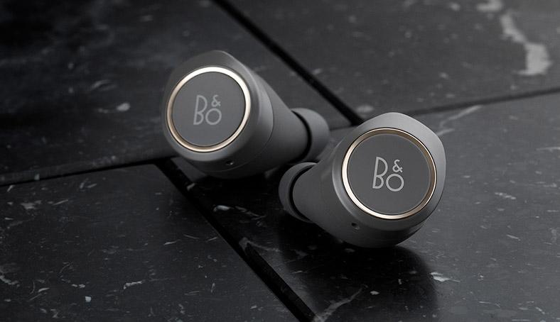 B&O E8 ear buds